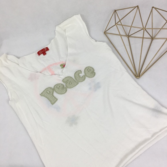 Boho Style V-Neck Cap Sleeve Peace Embroidered Top - Picture 1 of 4